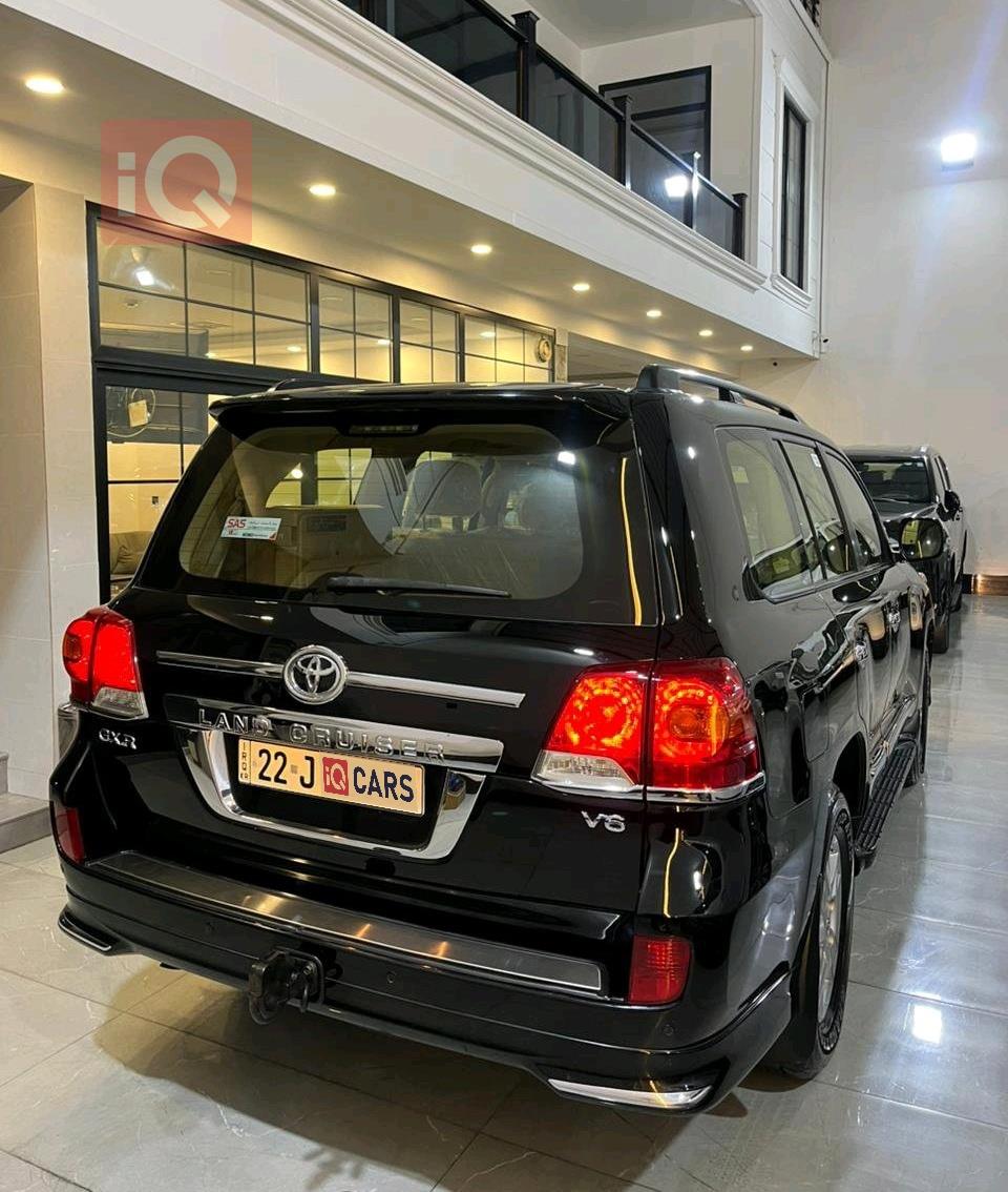 تويوتا لاندكروزر